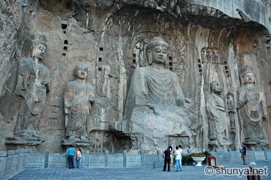 Longmen Caves, Luoyang