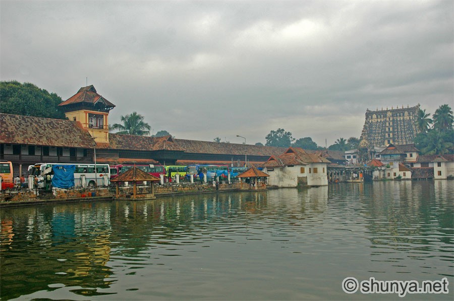 PadmanabhaswamyTemple01 jpg